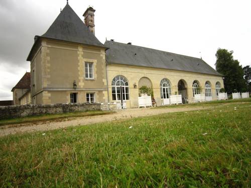 Tour Est : Guest accommodation near Boursonne