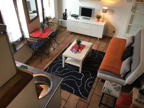 Charme du Vieux Lille 24H/24H Access : Apartment near Marquette-lez-Lille