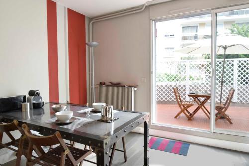 Parisian Home - Appartements Montparnasse : Apartment near Paris 14e Arrondissement