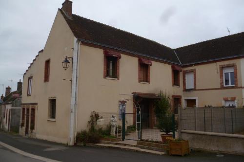 Le Relais de Montigny : Guest accommodation near Châteaudun