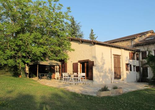 Villa Le Bourg : Guest accommodation near Saint-Séverin